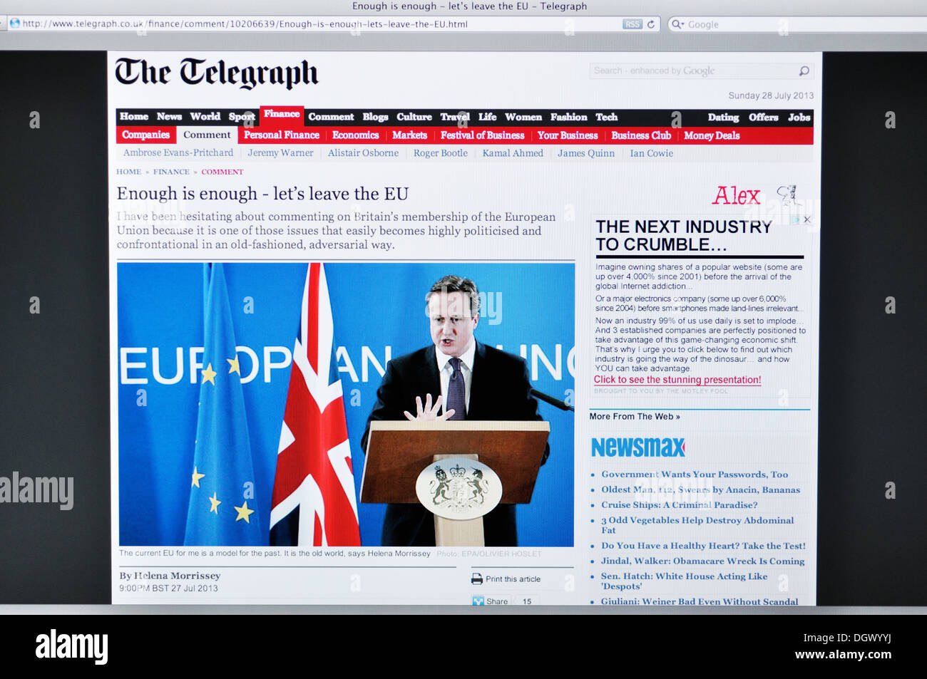 El sitio web de noticias en línea de telégrafo en la pantalla de ordenador Foto de stock