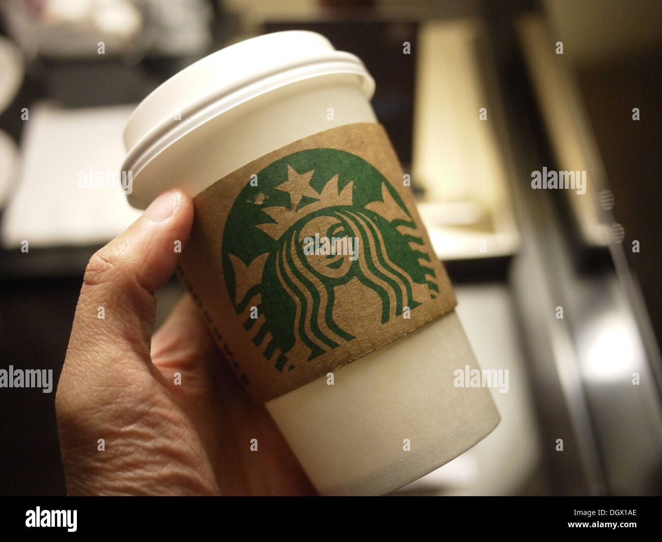 Starbucks vaso de papel Foto de stock