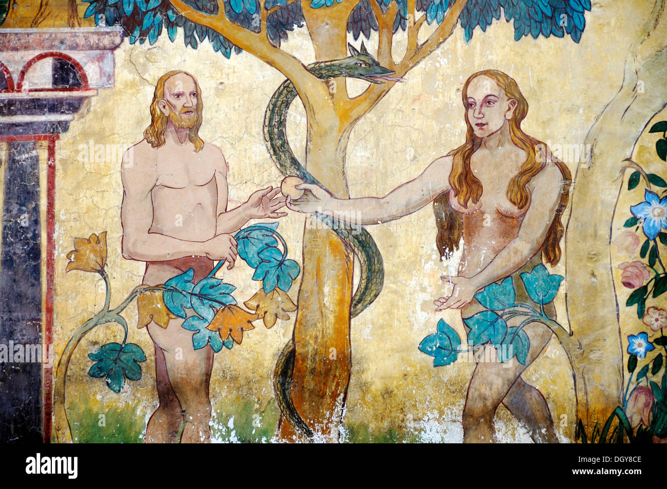 Adán y Eva en el paraíso", Barroco la pintura de la pared de un edificio,  Ortskern von Ardez | Centro de Ardez, Unterengadin, Engadin Fotografía de  stock - Alamy