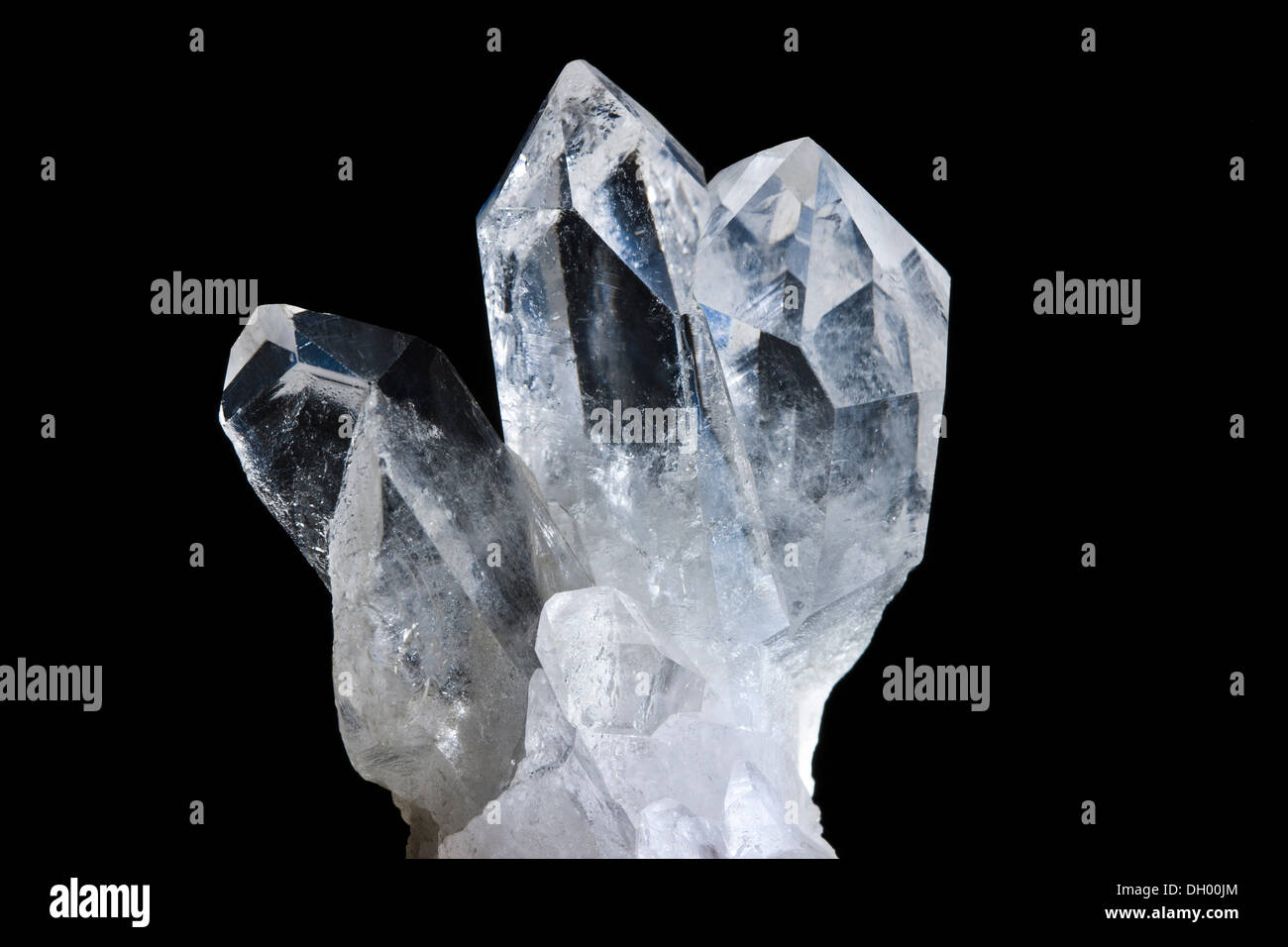 El cristal de roca, cuarzo, 4cm de alto y 4cm de ancho Foto de stock
