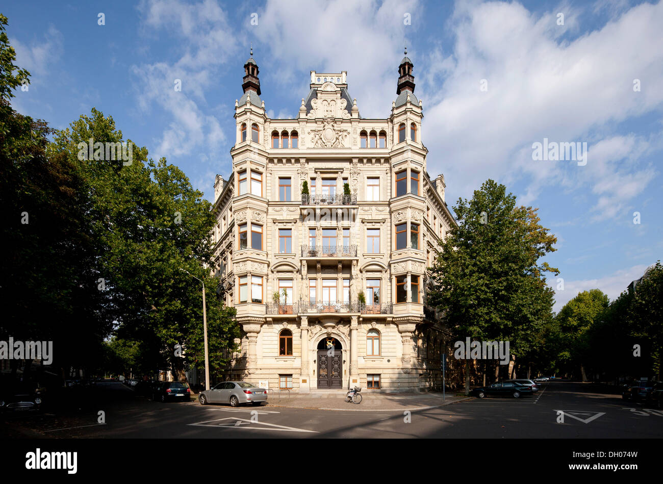 Prestigioso edificio residencial y comercial, distrito Musikerviertel, Leipzig, Sajonia, PublicGround Foto de stock