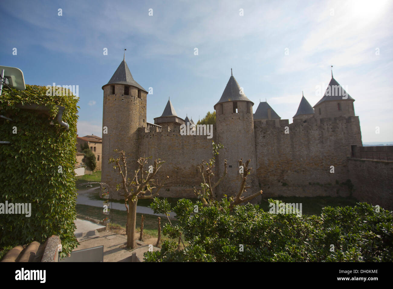 Ciudad medieval fortificada de Carcassonne, Les Remparts 138829 Carcassonne Foto de stock