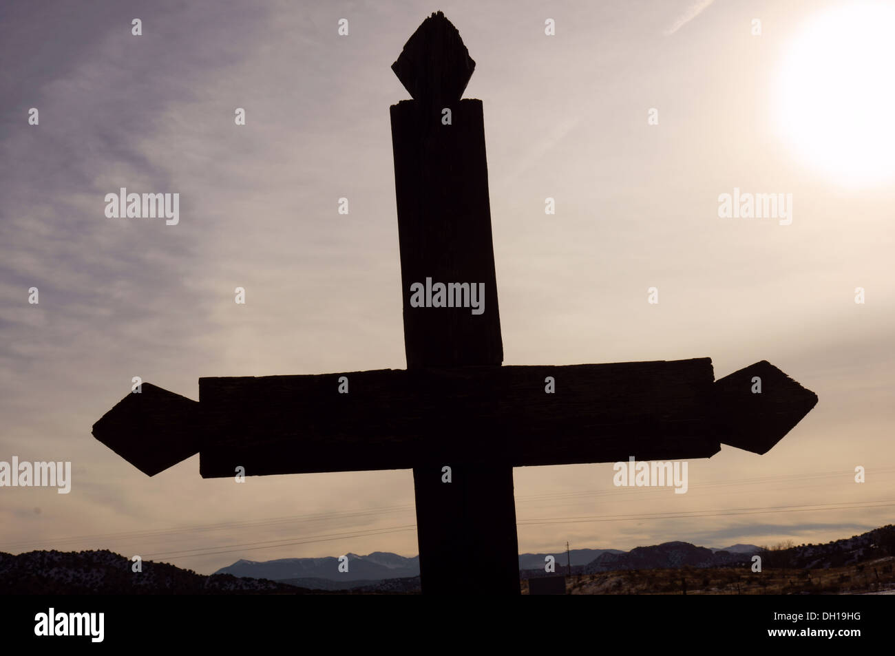 Cruz silueta new mexico nm velarde iglesia de la virgen de Guadalupe de