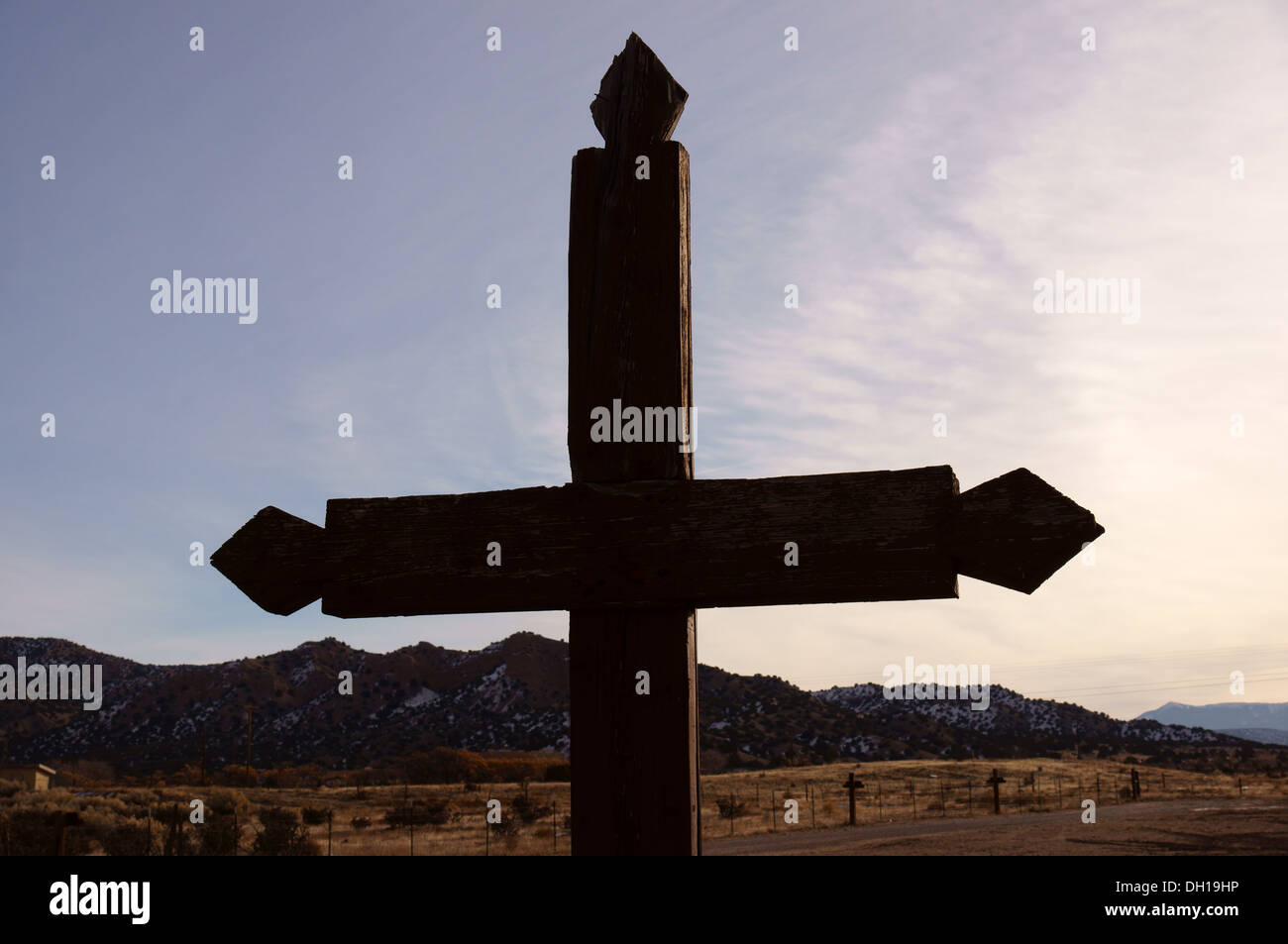 Cruz silueta new mexico nm velarde iglesia de la virgen de Guadalupe de