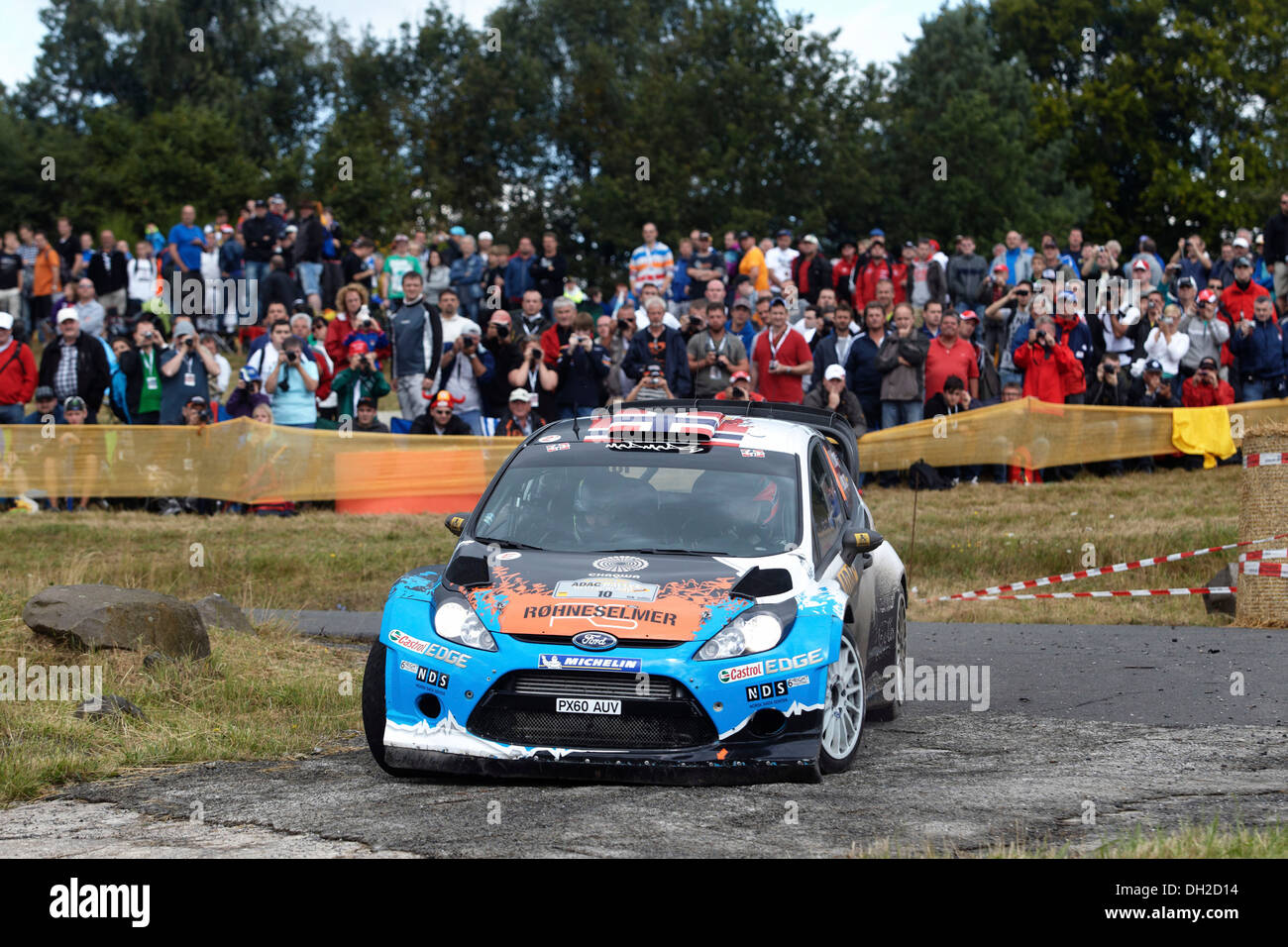 ADAC Rallye Deutschland, etapa especial, zona de entrenamiento militar de Baumholder, Mads Oestberg, NOR y su copiloto Jonas Andersson, SWE Foto de stock