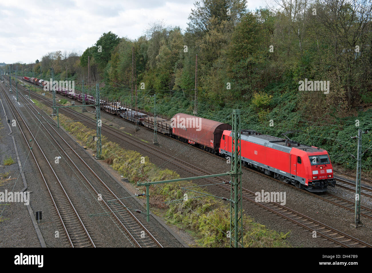 Trenes de carga mixtos fotografías e imágenes de alta resolución - Alamy