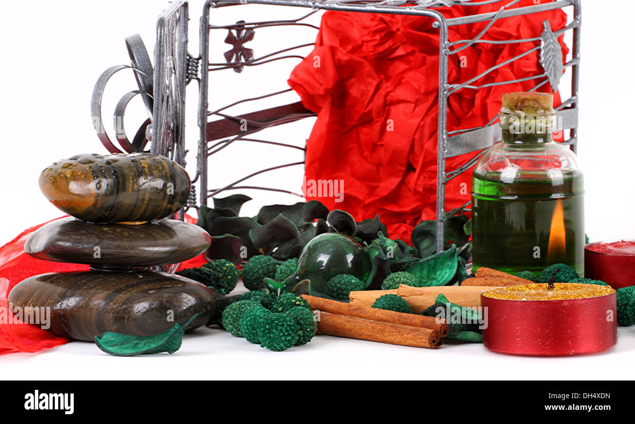 Diversos objetos que representan la Navidad spa Foto de stock