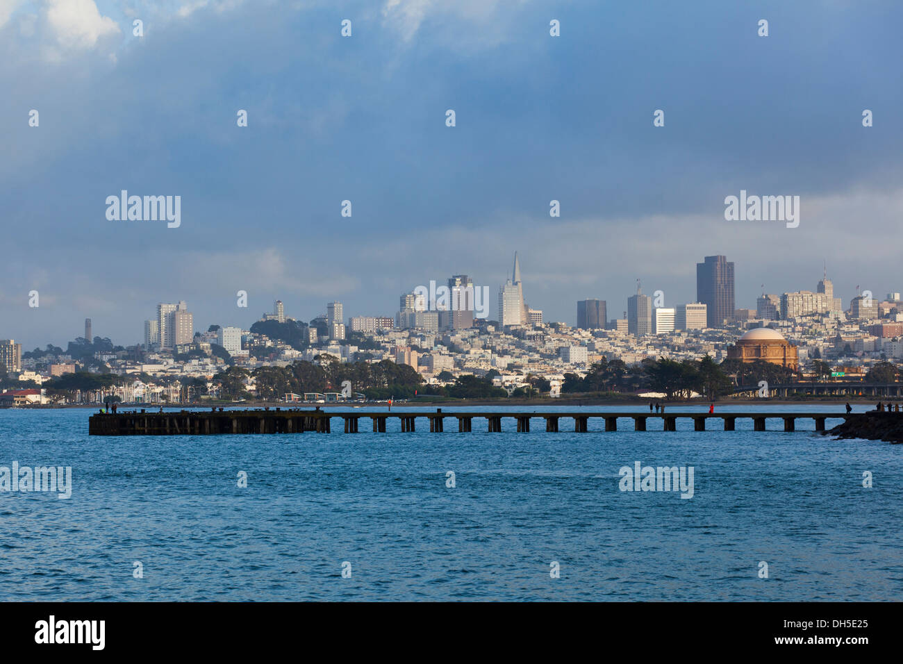 El centro de San Francisco desde el presidio Foto de stock