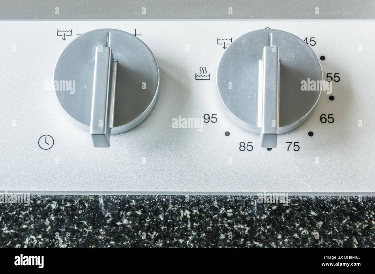 La perilla de temperatura del horno Fotografía de stock - Alamy