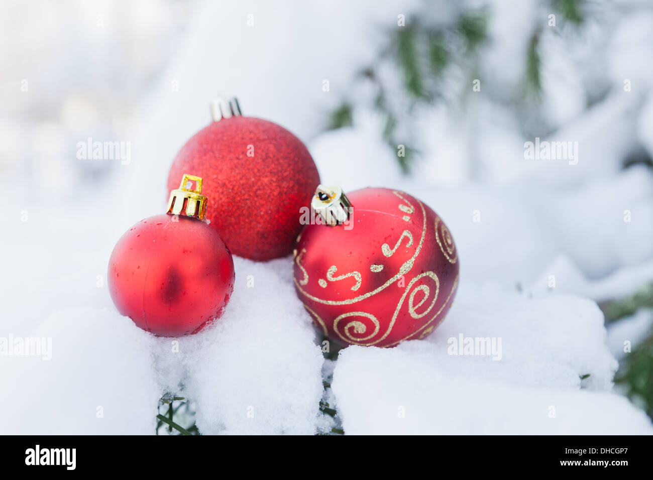 Decoración de Navidad en la nieve Foto de stock