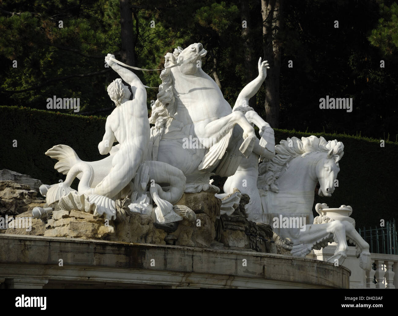 Neptunfountain en Schönbrunn en Viena Foto de stock