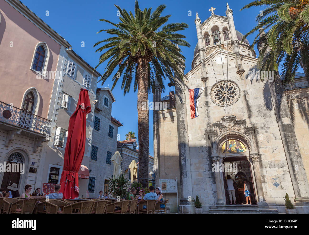 Iglesia de San Miguel Arcángel, Herceg Novi, Montenegro, la vieja Europa Foto de stock