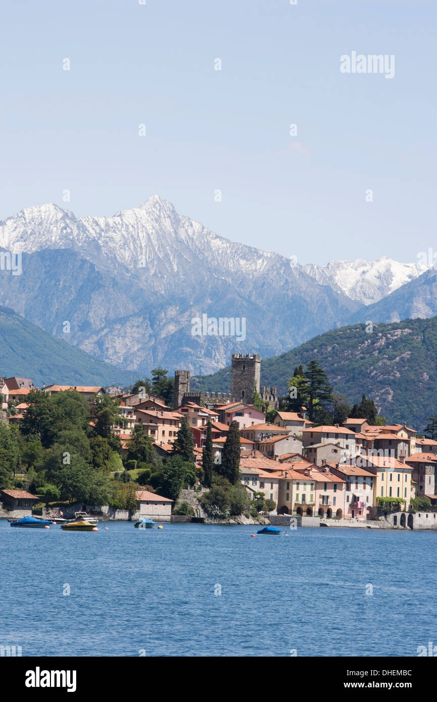 Santa Maria Rezzonico, el Lago de Como, en Lombardía, Italia, Europa Foto de stock