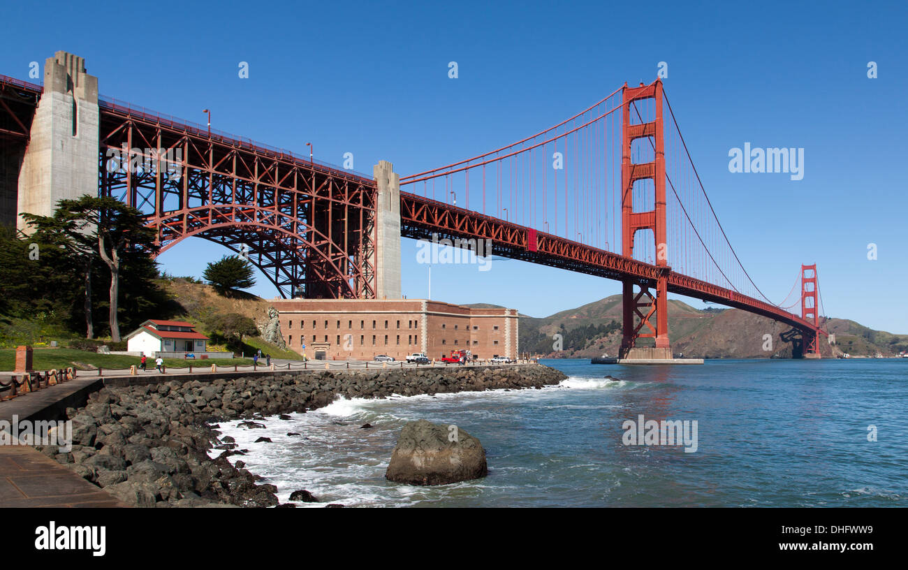 El Puente Golden Gate, la Bahía de San Francisco, California, EEUU. Foto de stock