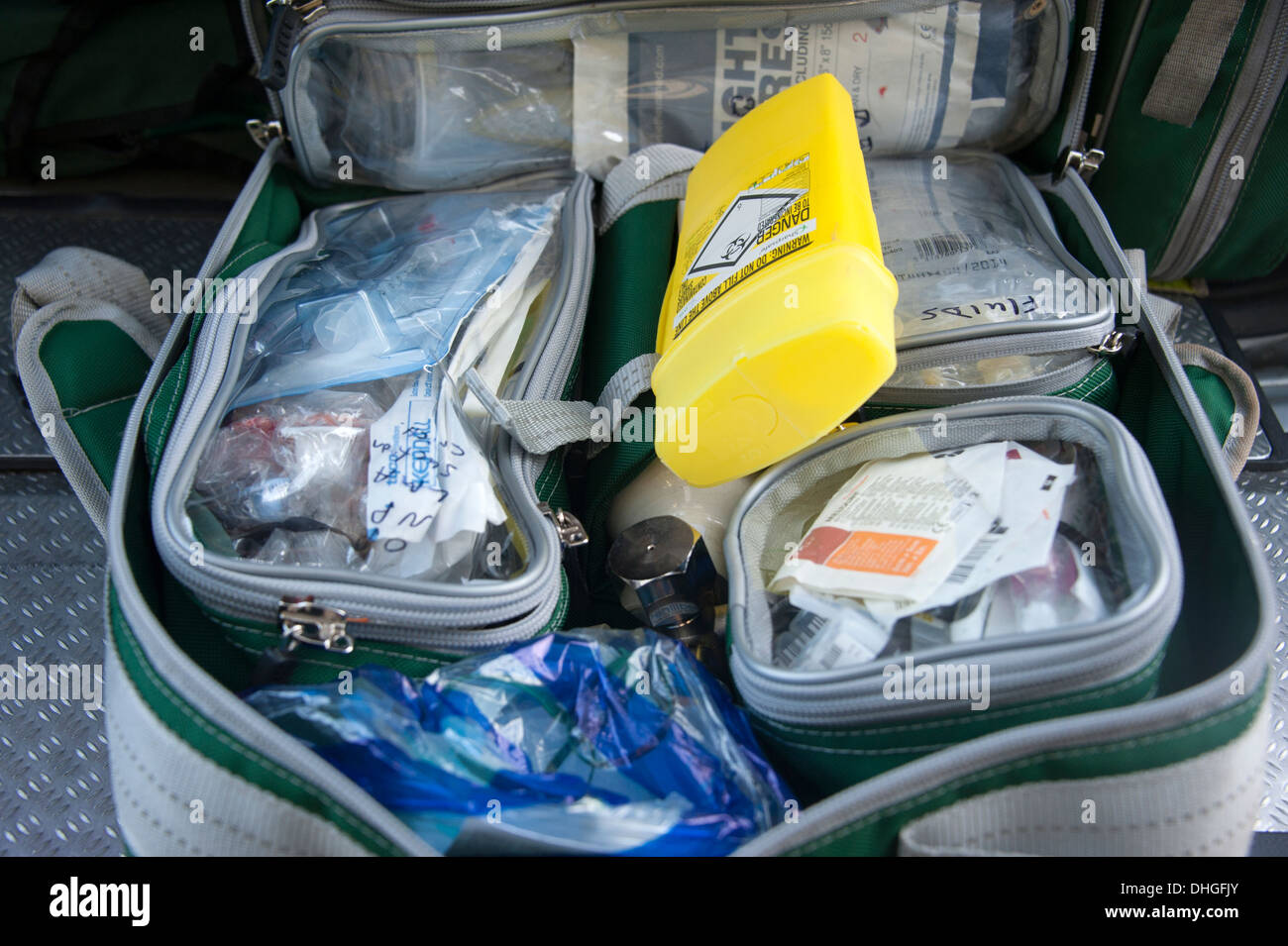 Paramédico Car RRV Grab Pack mochila Primeros Auxilios Fotografía de stock  - Alamy