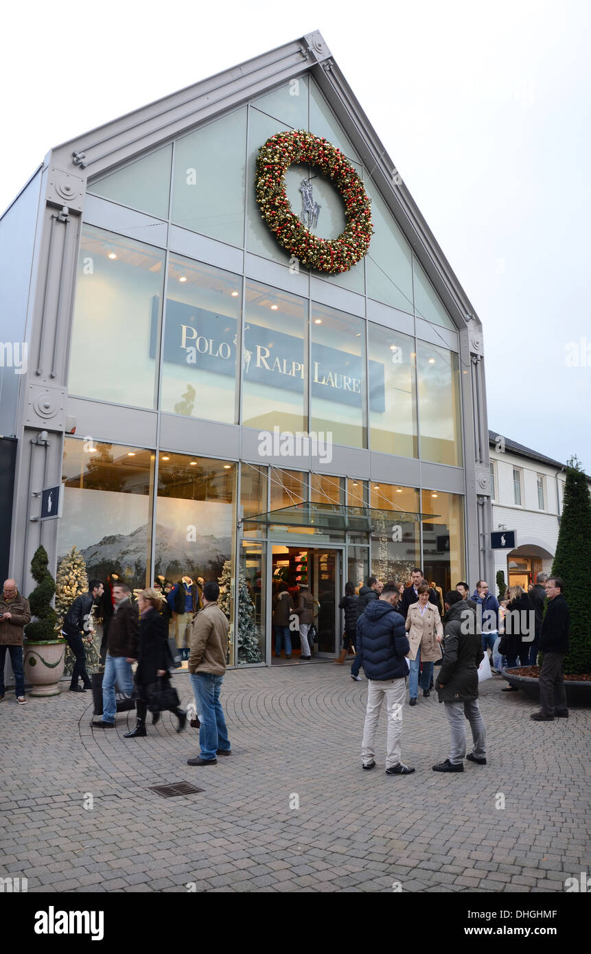 Polo Ralph Lauren tienda a McArthur Glen Designer Outlet Center Roermond  Holanda Fotografía de stock - Alamy