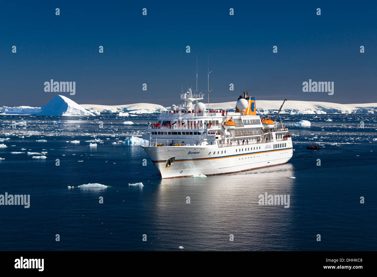 Barco crucero MS Bremen, Prospect Point, en la Península Antártica, en la Antártida Foto de stock