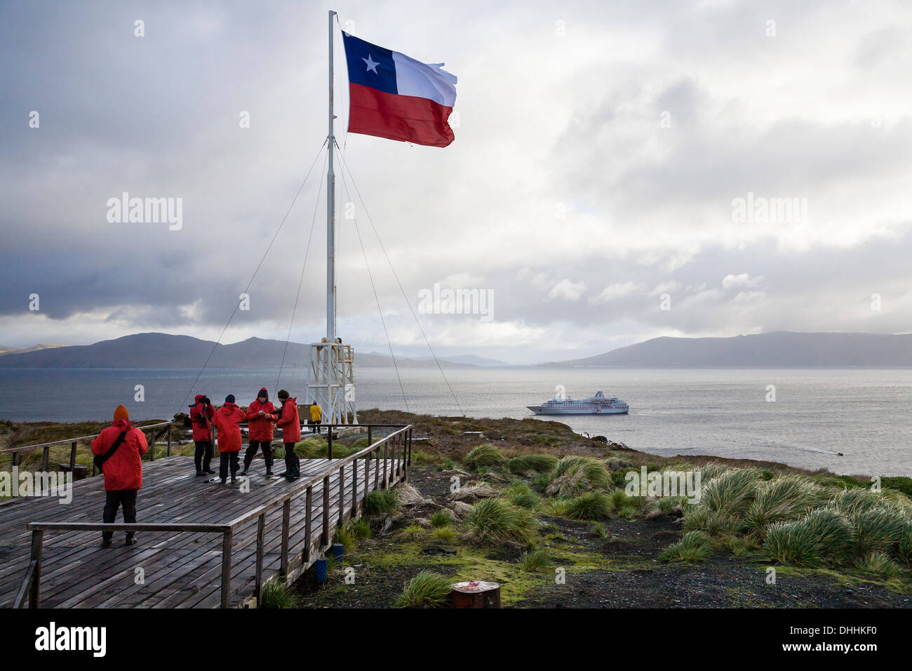 Bandera chilena en el Cabo de Hornos, el Parque Nacional Cabo de Hornos, la Isla de Cabo de Hornos, Tierra del Fuego, Patagonia, Chile, Sudamérica Foto de stock