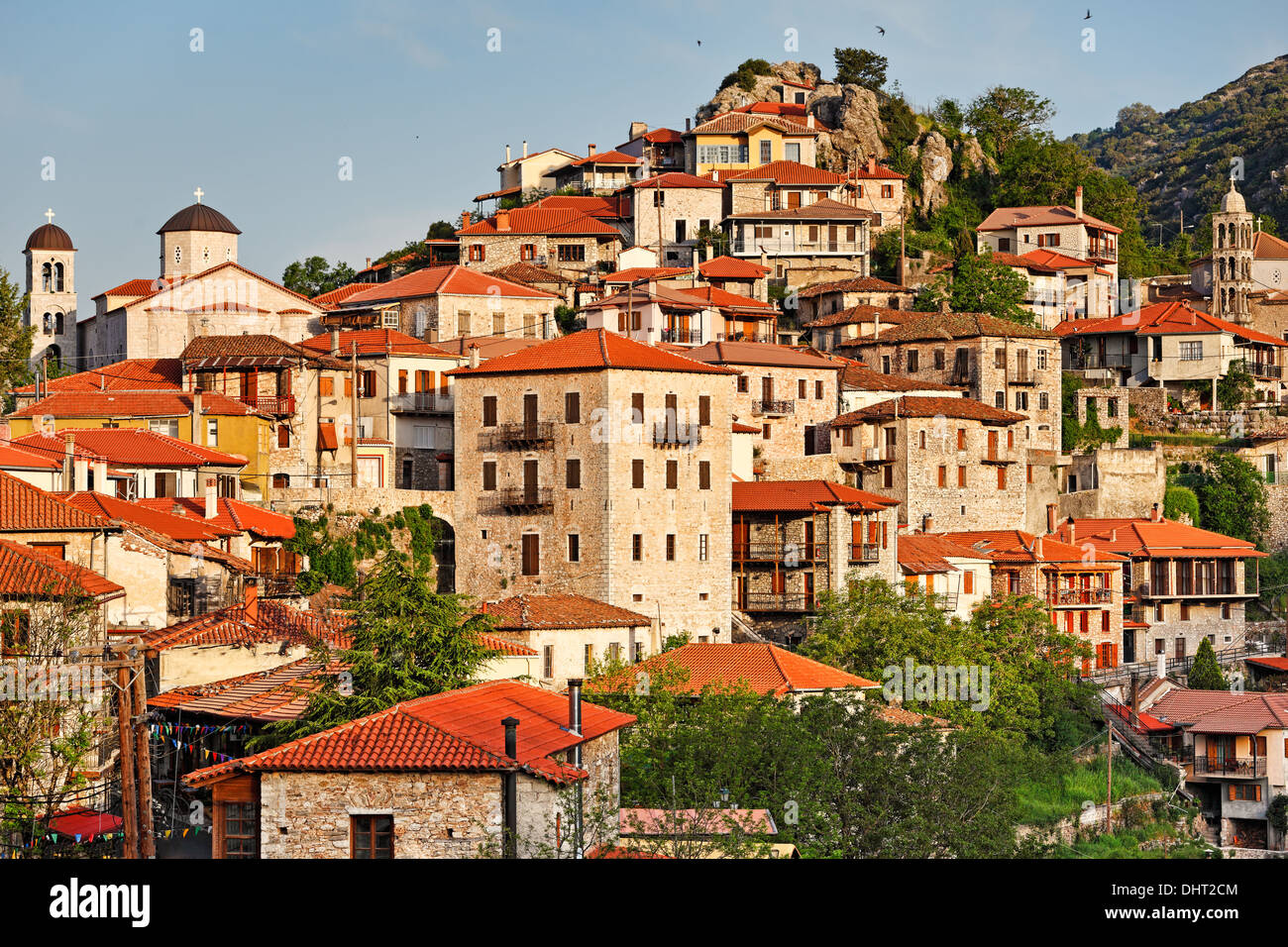 Es un pueblo de montaña Dimitsana en Arcadia, el Peloponeso, Grecia. Foto de stock
