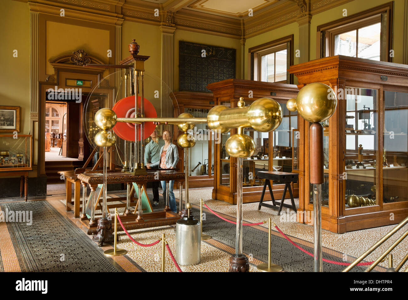 Países Bajos, Haarlem, el Teylers Museum, en la lista indicativa de la UNESCO Lista de sitios del Patrimonio Mundial, la máquina eléctrica Foto de stock