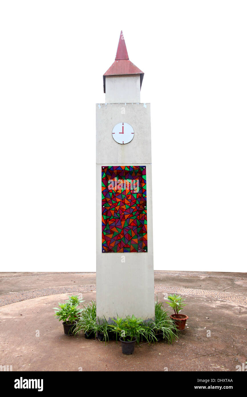 La torre del reloj está decorada con vidrieras de colores. Foto de stock