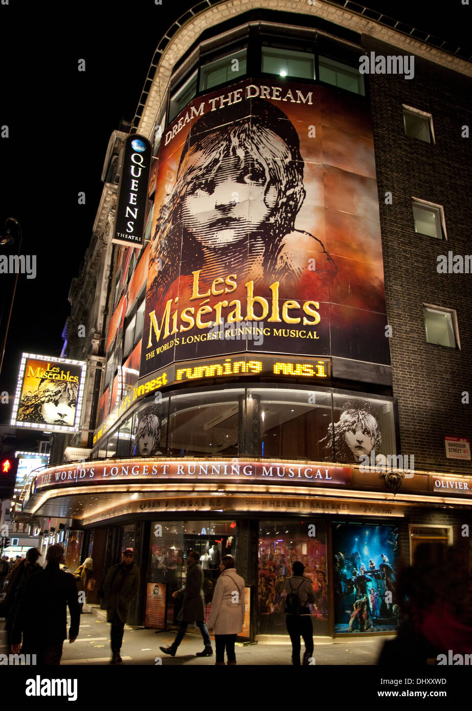 "Los Miserables" musical en el Teatro Queen's en el West End de Londres. Foto de stock
