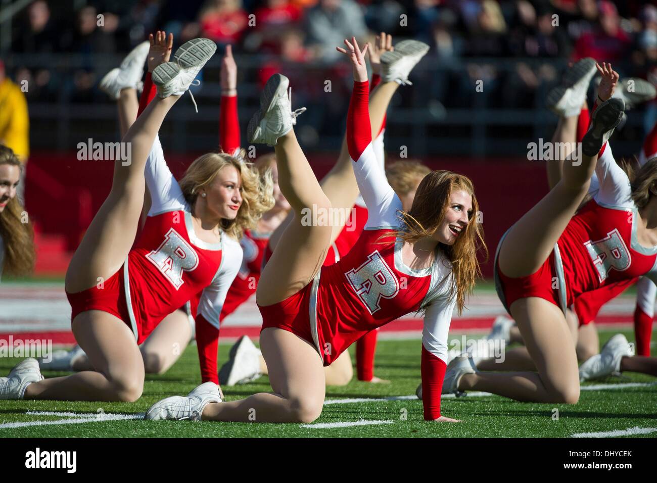 Rutgers football cheerleaders Fotos e Imágenes de stock Alamy