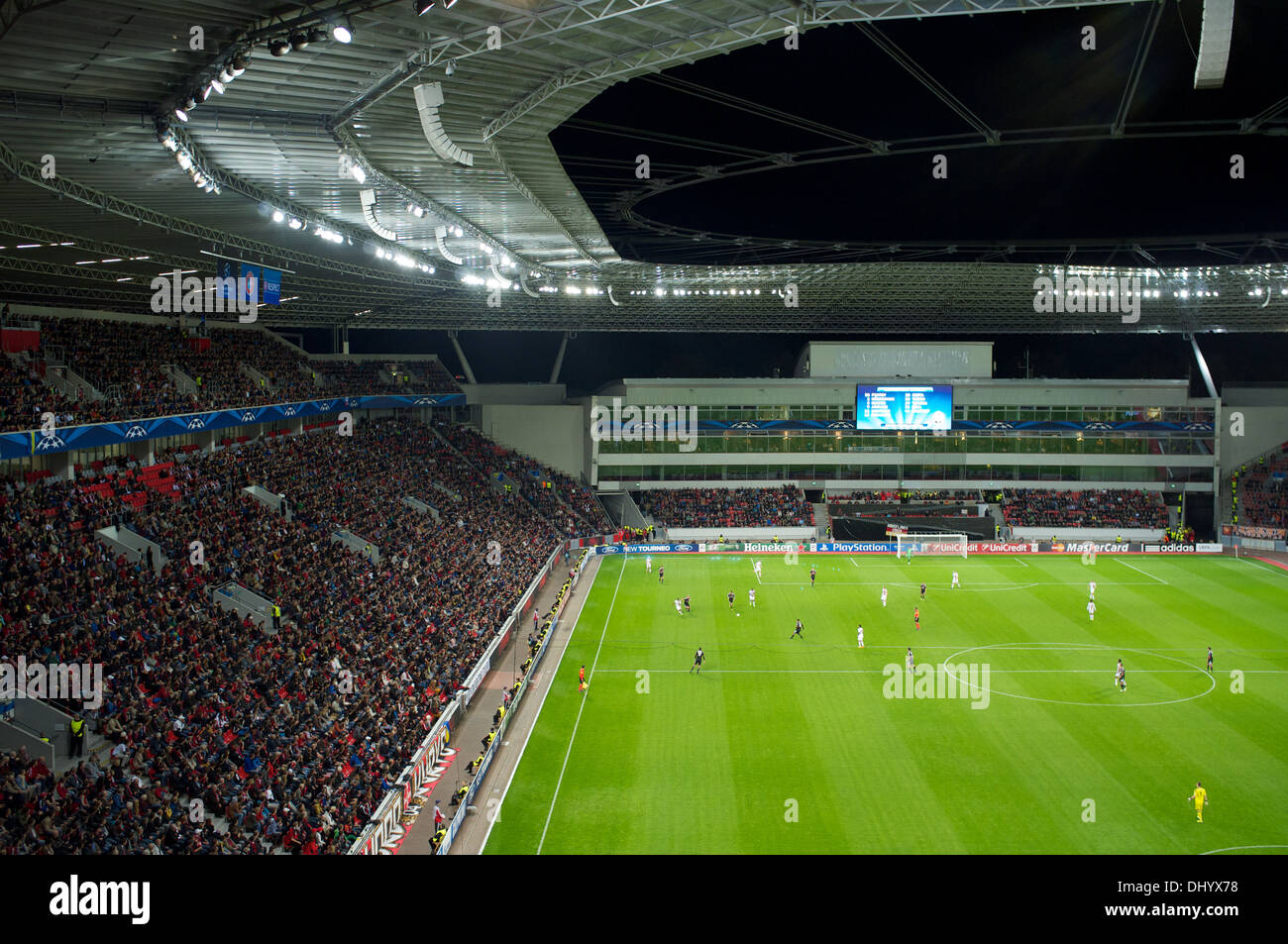 Leverkusen v Shaktar Donetsk de la Liga de Campeones Foto de stock