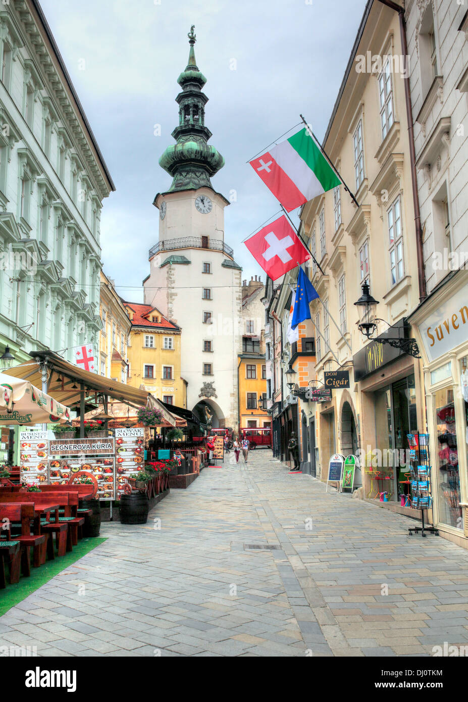 Puerta de San Miguel, Bratislava, Eslovaquia Fotografía de stock - Alamy
