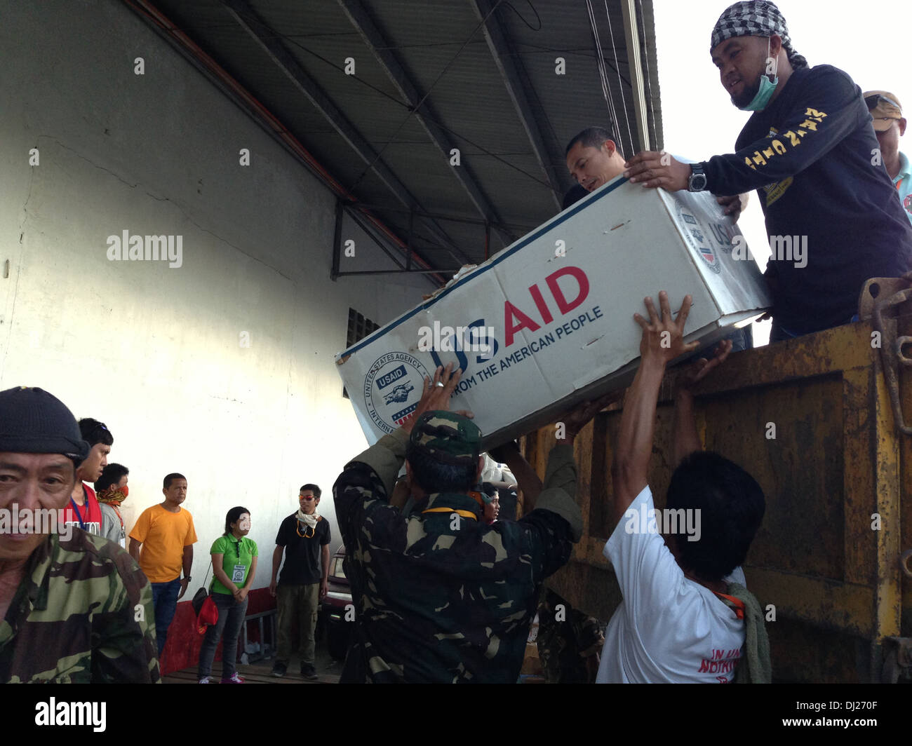 Emergency relief fotografías e imágenes de alta resolución - Alamy