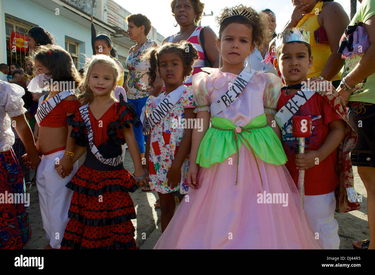 Jose Marti parade, Baracoa, Cuba Foto de stock