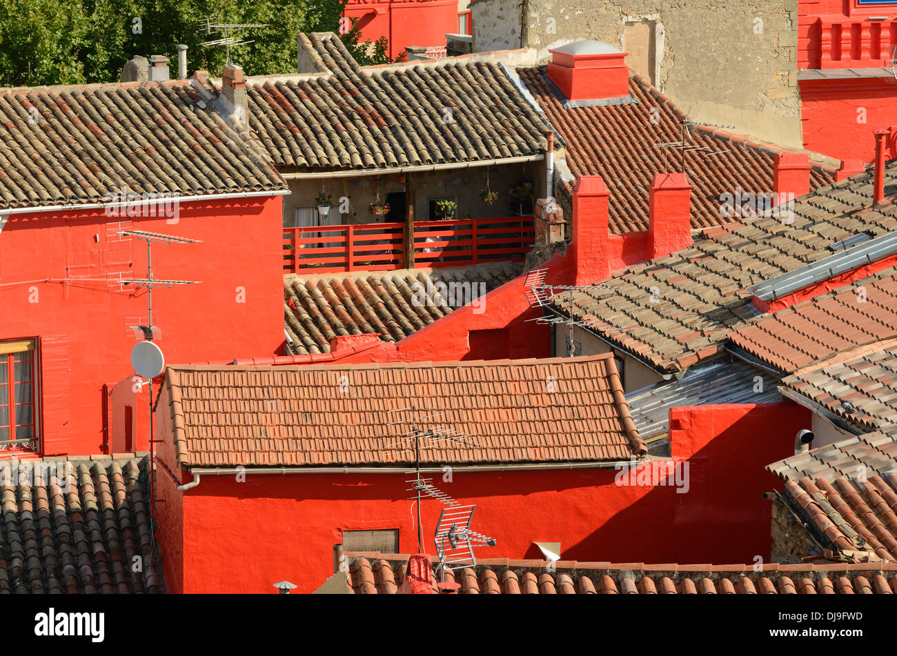 Casa Pintada De Rojo Fotos e Imágenes de stock - Alamy Casa Pintada De Rojo Fotos e Imágenes de stock - Alamy