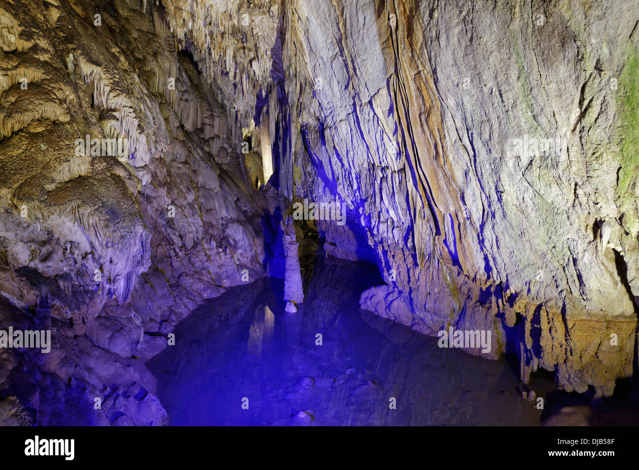 Dim Dimcay Mağarası cueva de estalactita, Valle, provincia de Alanya, Antalya, Turquía, el Mediterráneo Foto de stock
