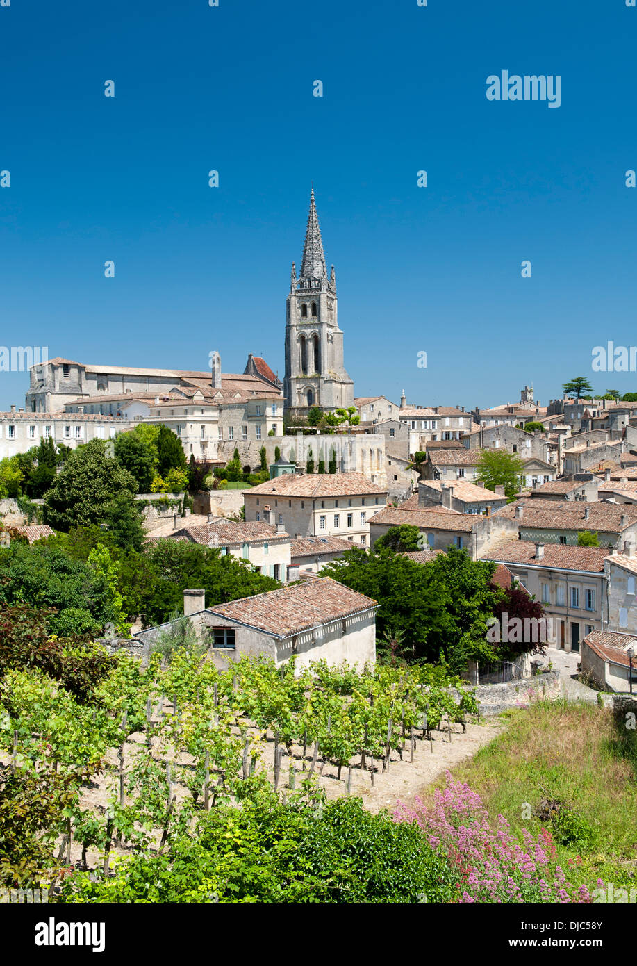 Saint-Émilion Village, en el departamento de Gironda en la región de Aquitania, en el suroeste de Francia. Foto de stock