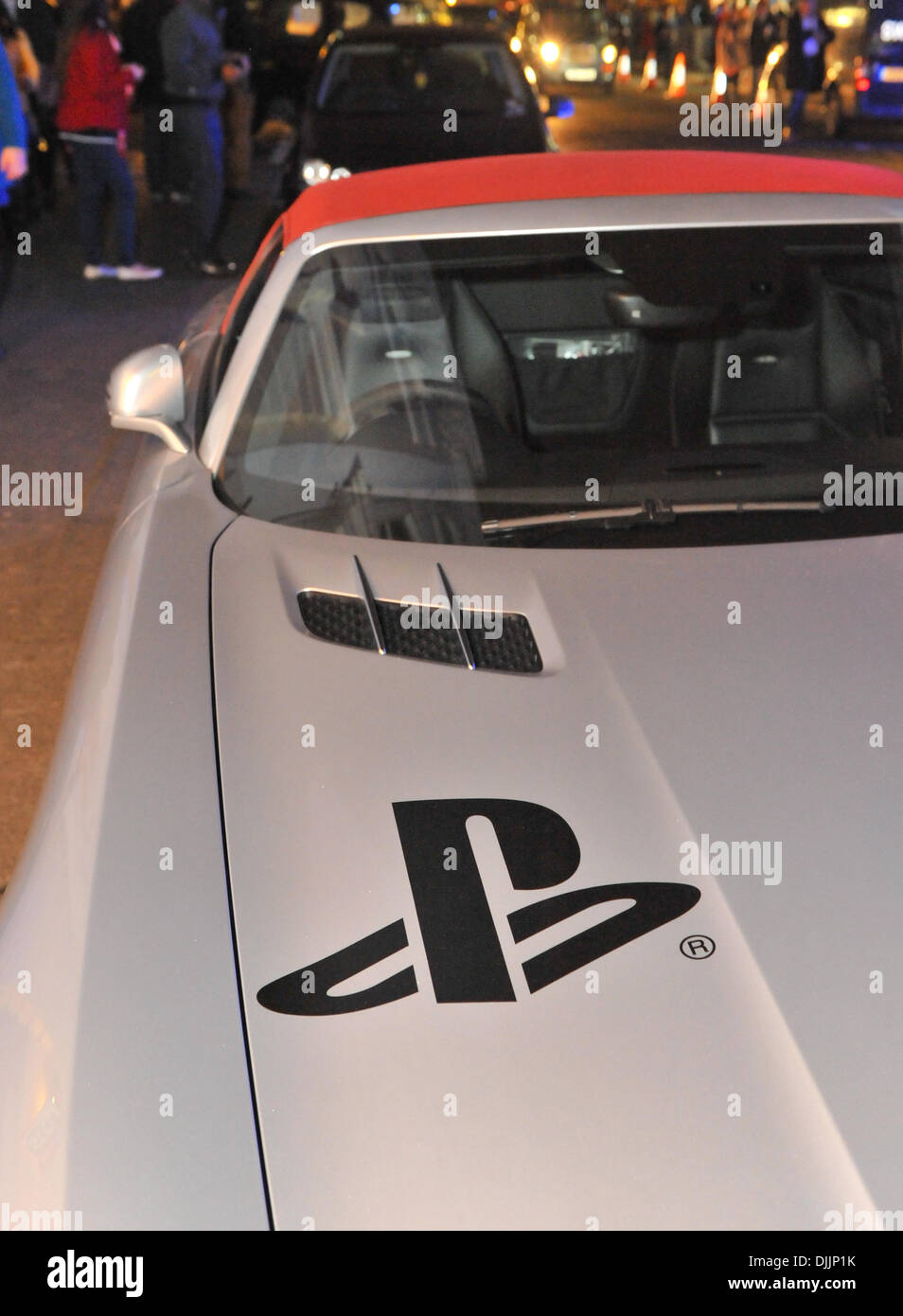 Playstation logo fotografías e imágenes de alta resolución - Alamy