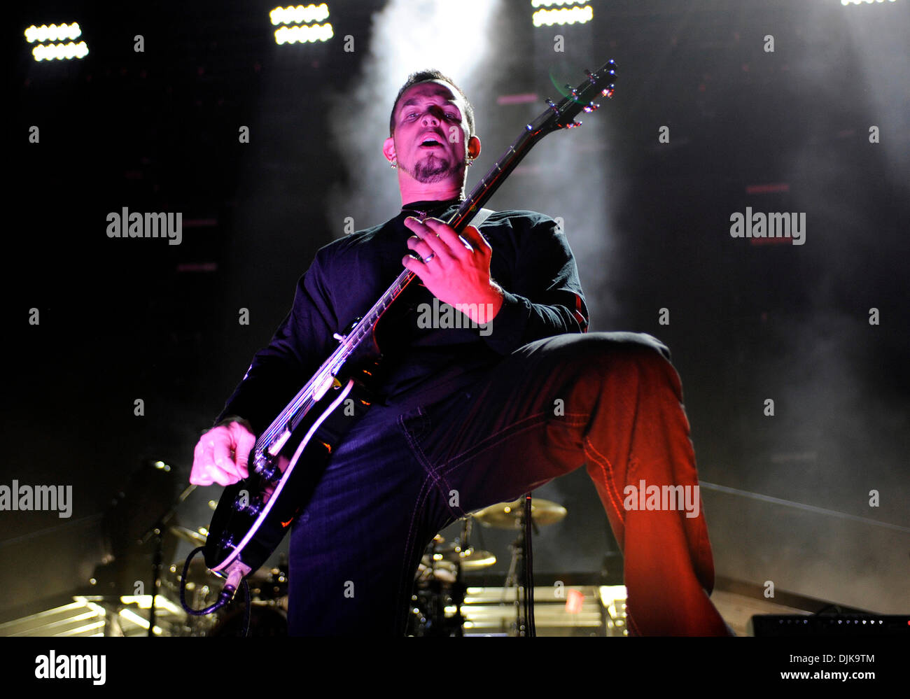 Creed lead guitarist mark tremonti fotografías e imágenes de alta  resolución - Alamy