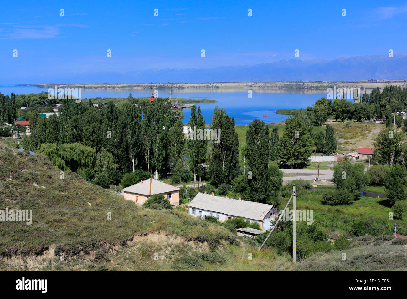 Lago Issyk Kul, Karakol, Issyk-Kul oblast, Kirguistán Foto de stock