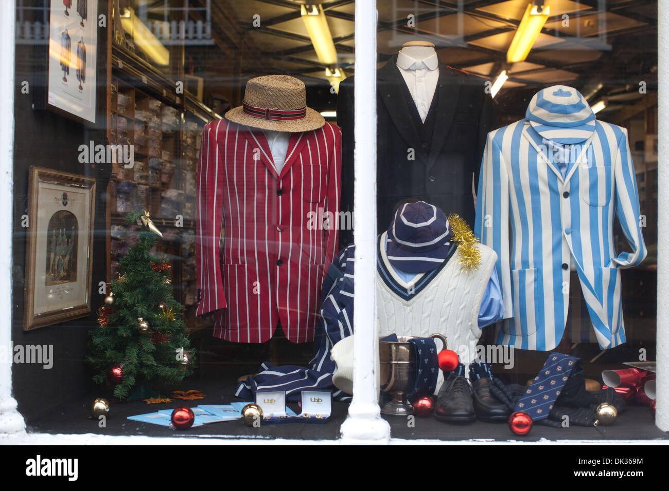 Proveedores De Ropa Fotos e Imágenes de stock - Alamy