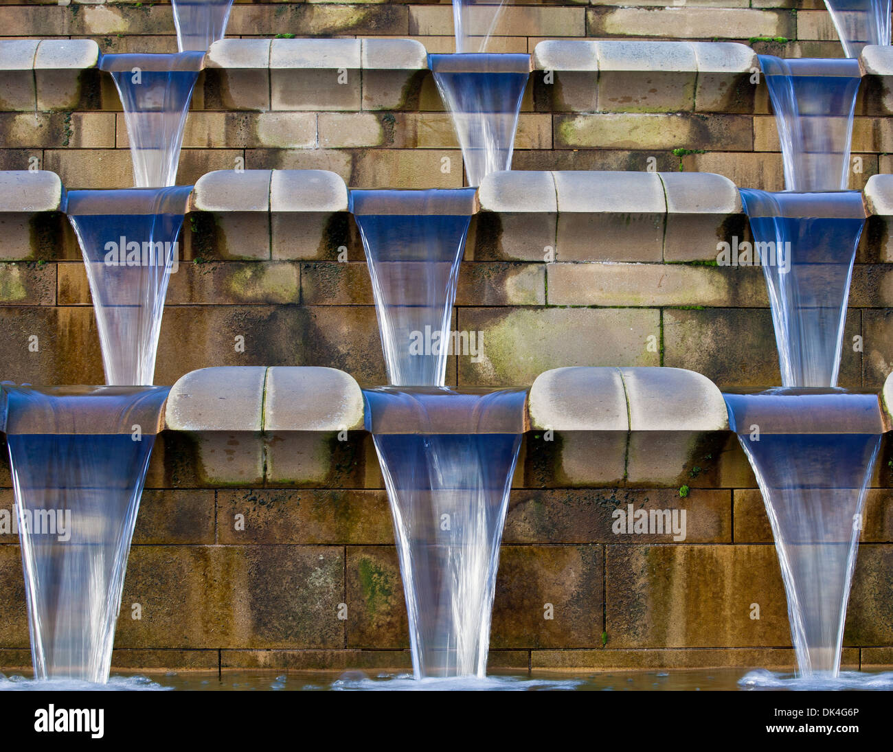 Característica del agua en el diseño urbano, Sheffield, Inglaterra Foto de stock