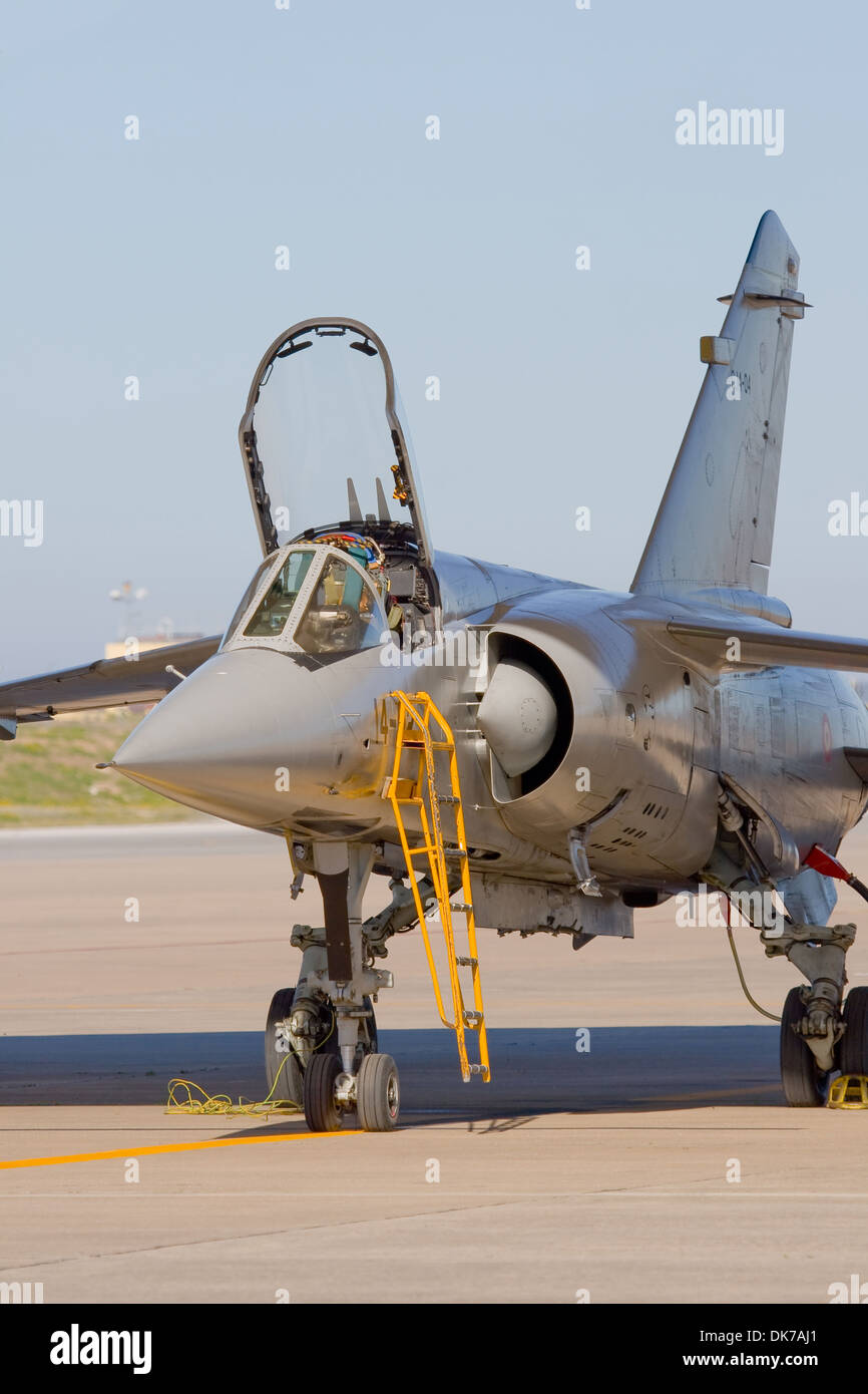 Los aviones militares asignados al combate y otras funciones guerreras Foto de stock