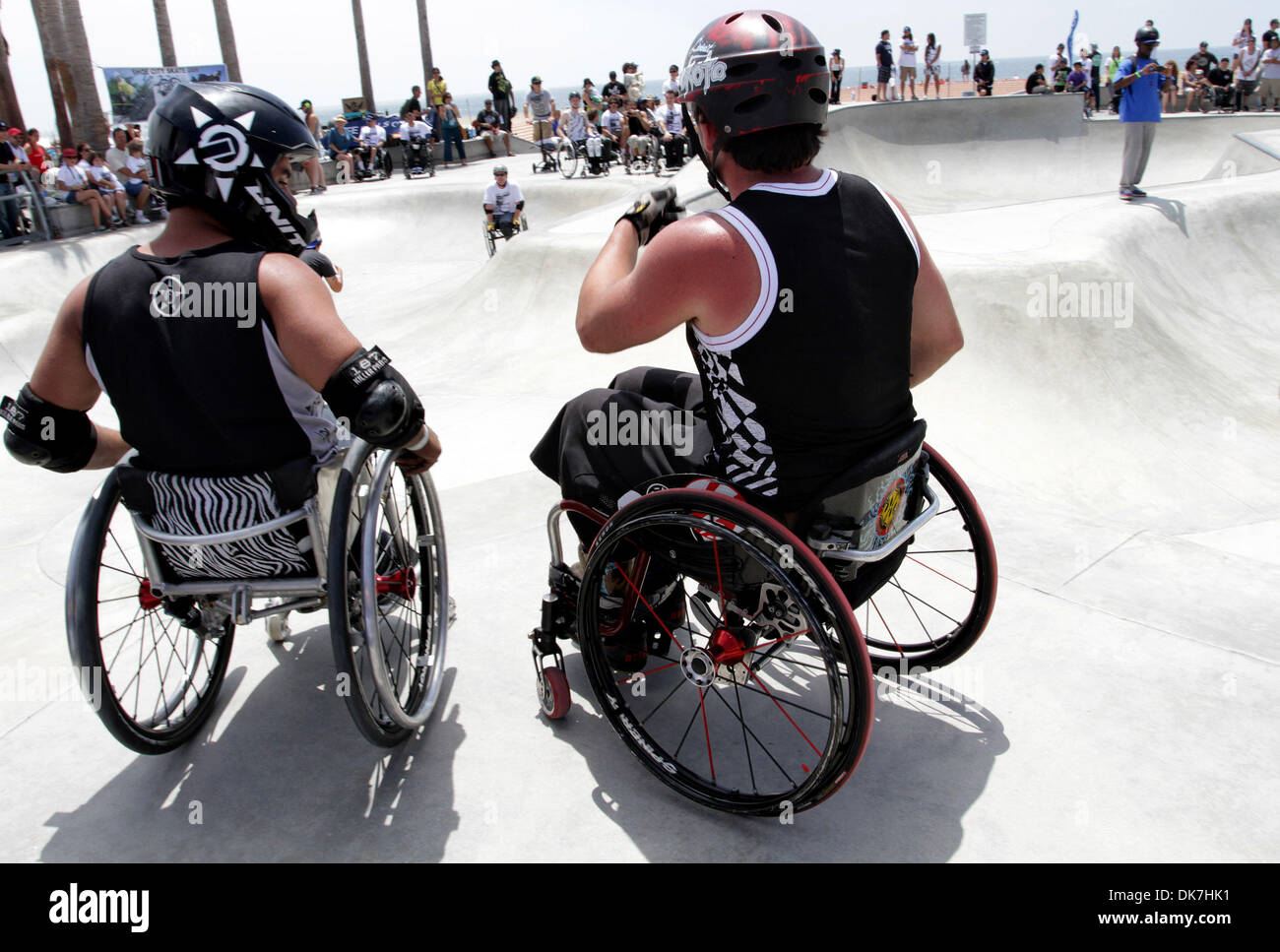 Junio 25, 2011 - Venice, California, EE.UU. - atletas participan en silla  de ruedas en el Zapato Ciudad Abierta en el Skate Park de Venecia. El  evento es organizado por ''Life Rolls