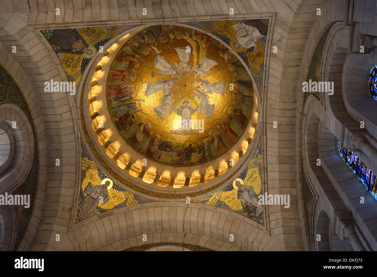 Interior, Sacré-Coeur de Montmartre, París, Île-de-France, Francia Foto de stock