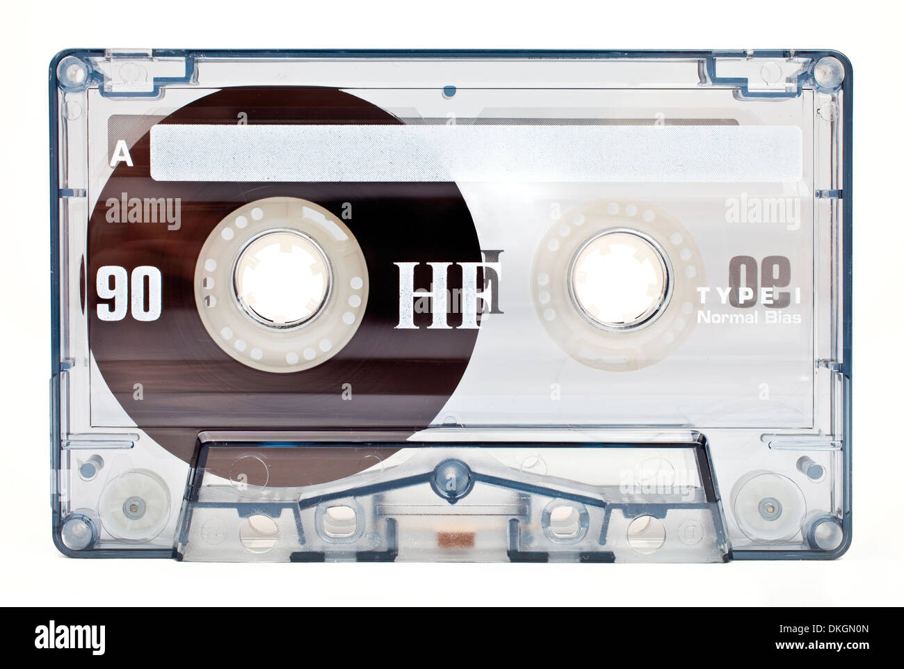 Un viejo estilo de cinta de audio sobre un fondo blanco. Foto de stock