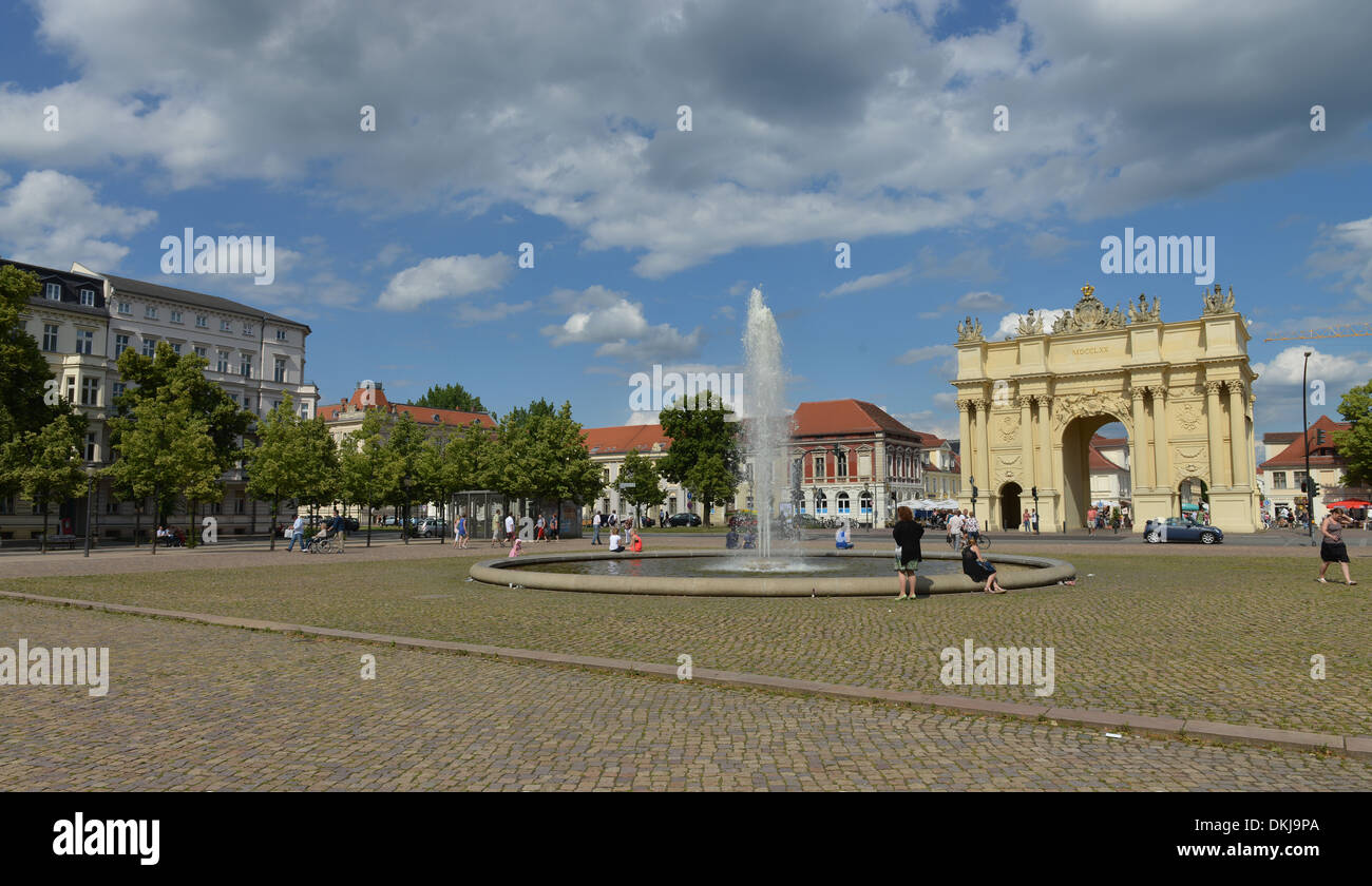 Luisenplatz, Brandenburger Tor, Potsdam, Brandenburgo, Deutschland Foto de stock