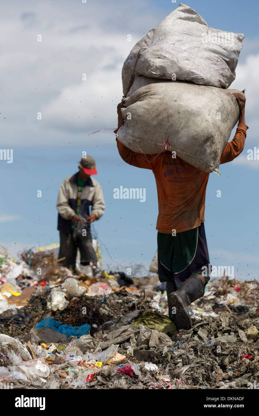 Sitio de vertido de residuos Inayawan,en la Ciudad de Cebu, Filipinas Foto de stock