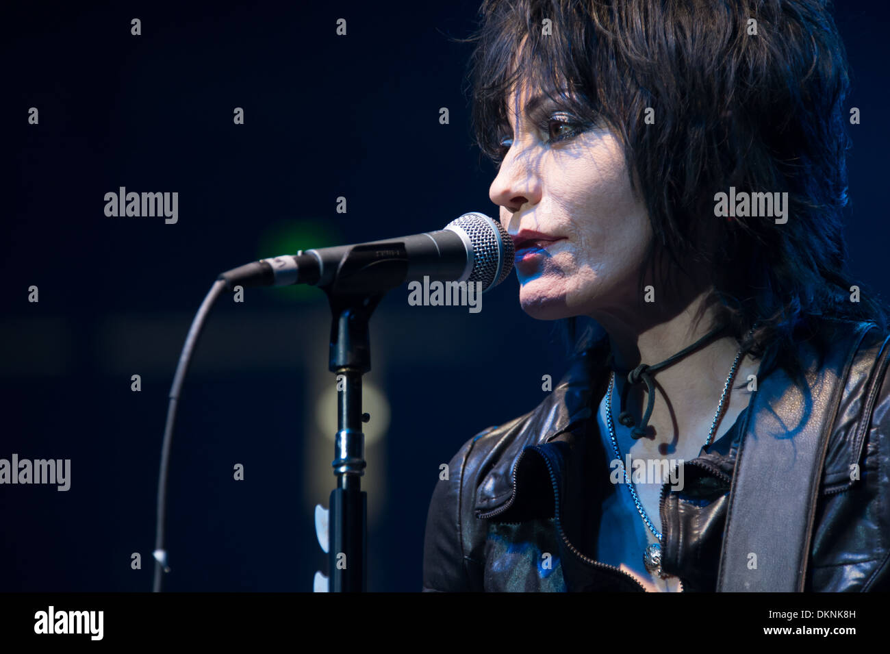 Joan Jett y el negro corazones realizar con Alt-J, ciudades capitales, Ms Mr y más en Electric Navidad en Sacramento Foto de stock