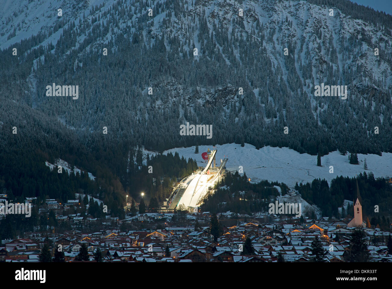 Alpes Allgäu de Baviera enciende luz luces montañas paisajes de montaña Europa Alemania montañas Casas Casas Rurales idyls Foto de stock