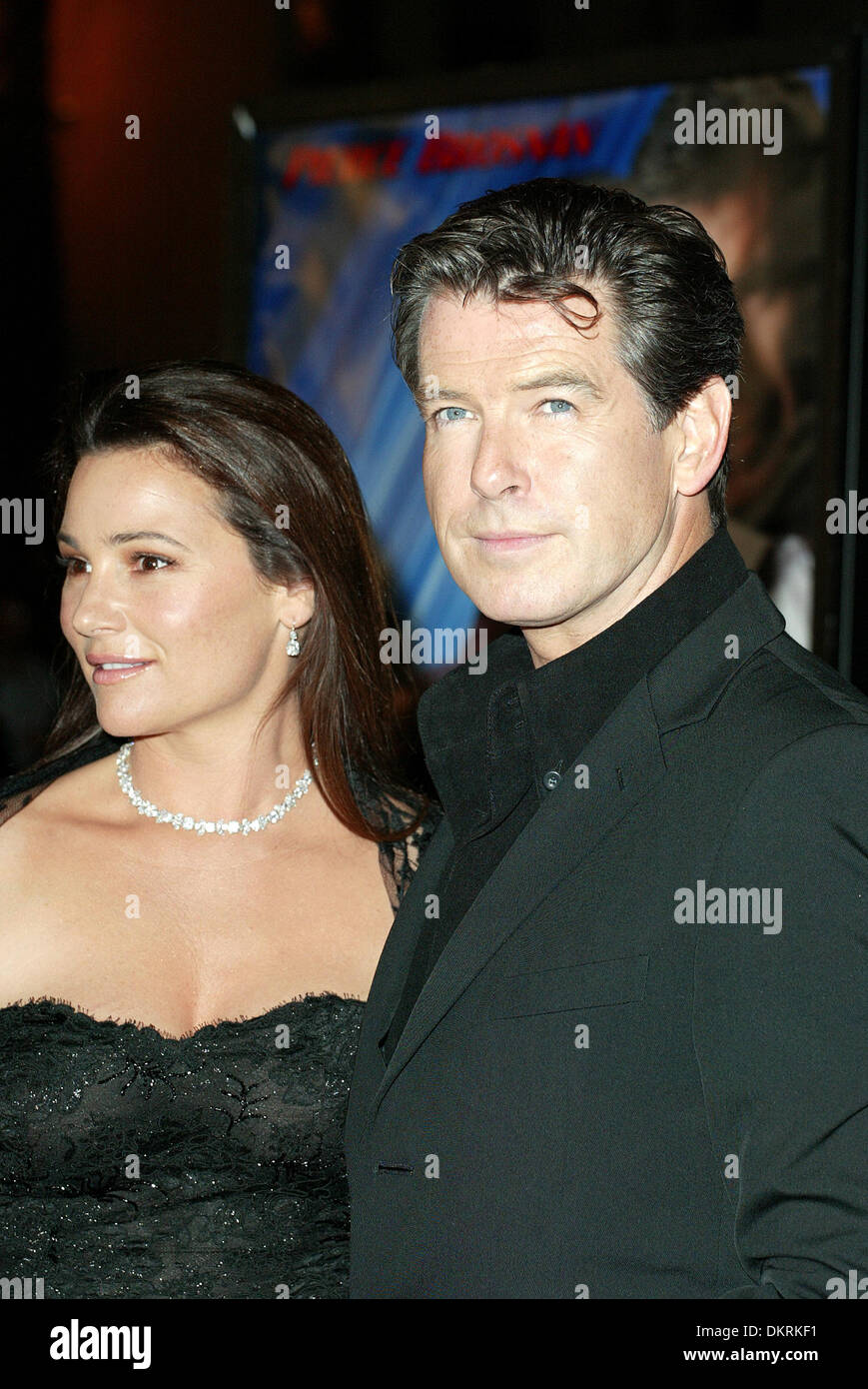 PIERCE BROSNAN & KEELY SHAYE.ACTOR Y ESPOSA USA.Shrine Auditorium, LOS