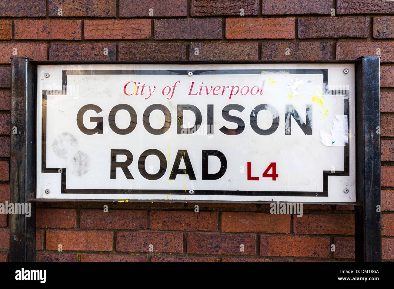 Goodison Road calle signo fuera del terreno de fútbol Goodison Park, Liverpool, Reino Unido. Foto de stock