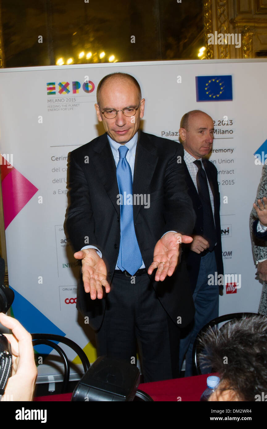 Firma contrato dioses participación de la Unión Europea a la Expo Milán 2015 Enrico Letta Presidente del Consejo de Ministros Foto de stock